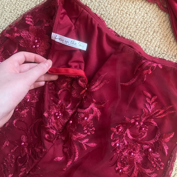 Lucy in the Sky Wine Embroidered Set - Picture 9 of 9